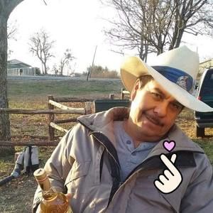 Meet your Posher, Armando